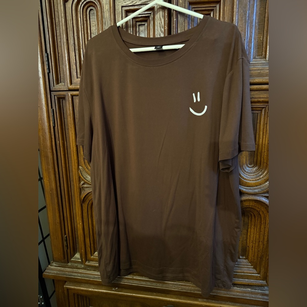 SHEIN Brown Tee with Smiley Detail